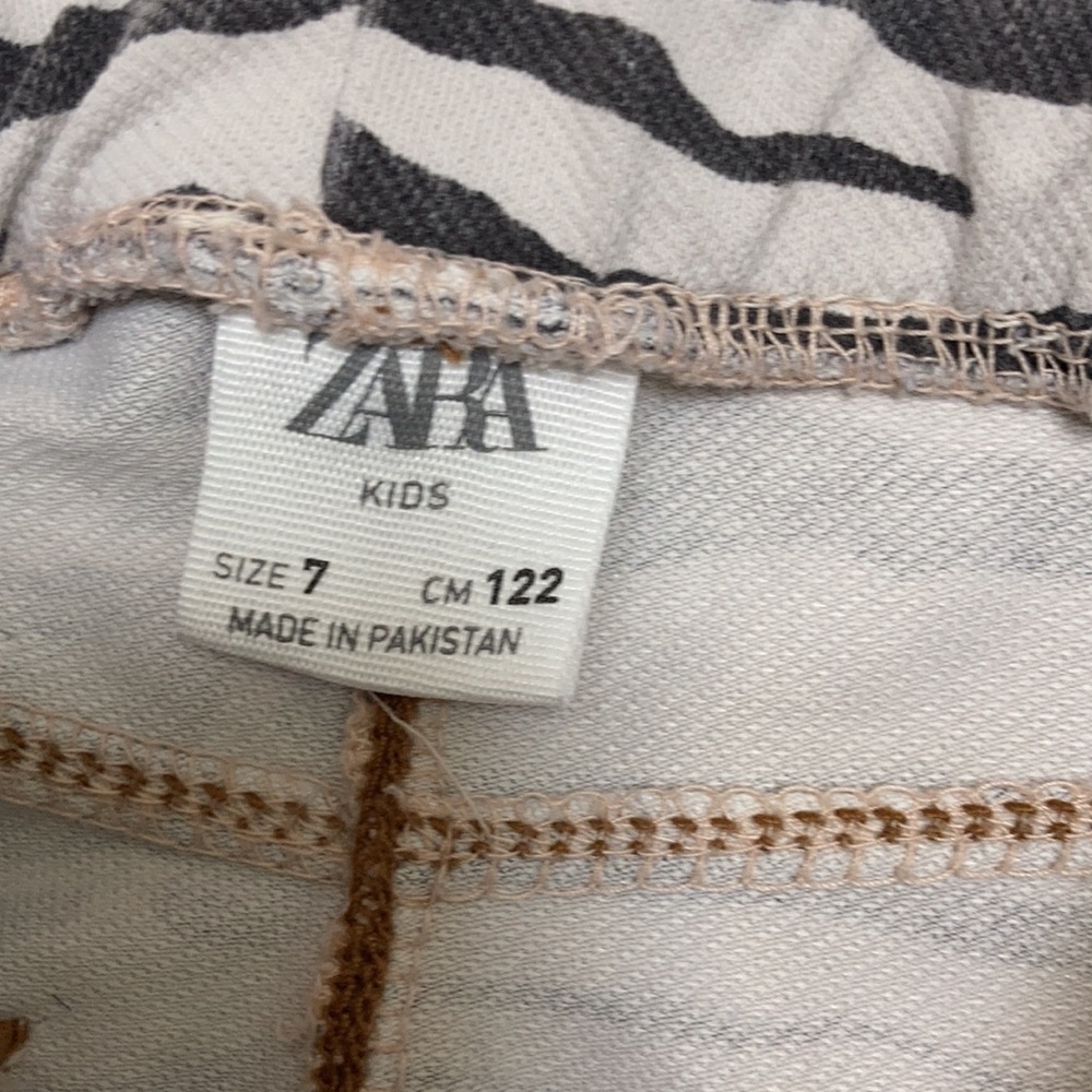 Girls Zara Jeggings - Picture 2 of 3